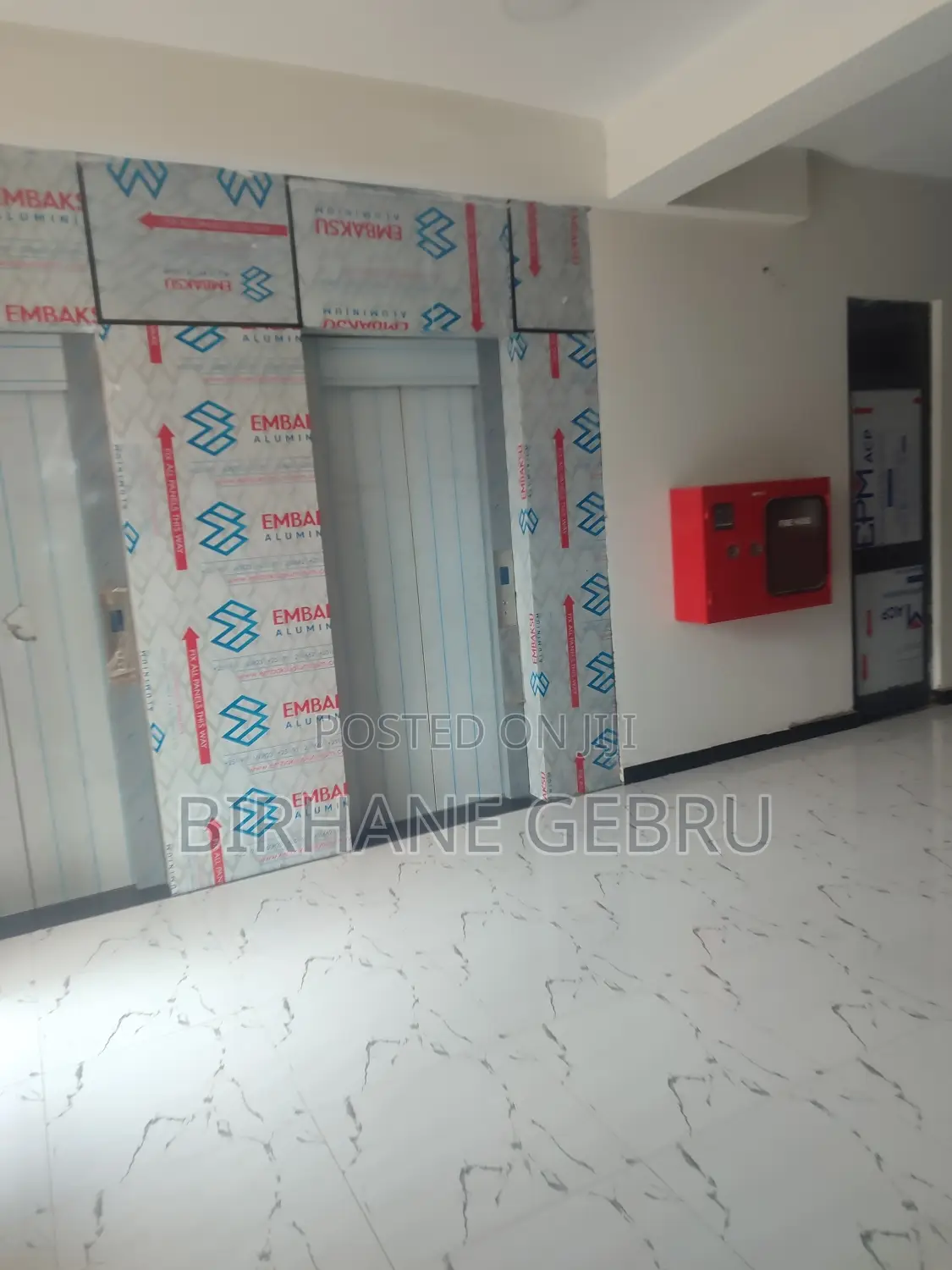 Luxury Apartiment Rent for Office