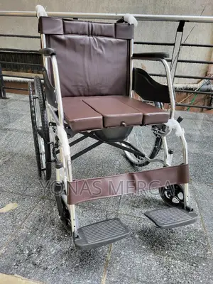 Toilet Wheelchair፵¶Seat Backrest Are Made of Soft Material