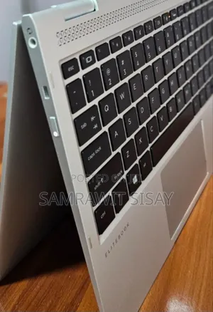 Photo - New Laptop HP Spectre 8GB Intel Core I7 SSD 512GB