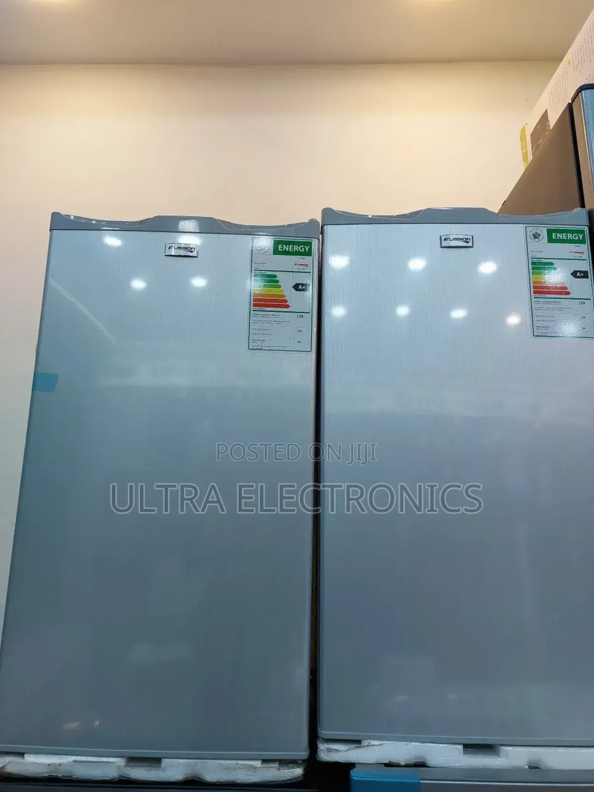 Fustian Refrigerator 120l
