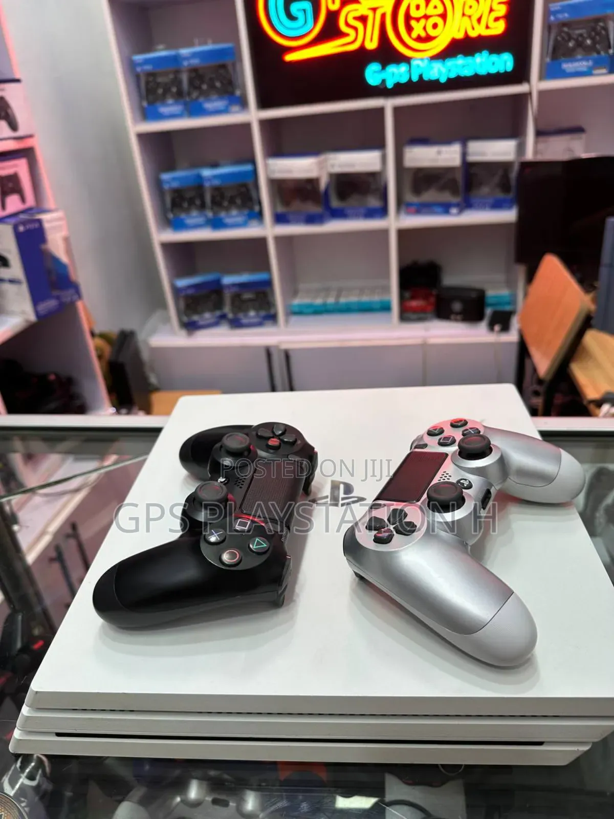 Ps 4 Pro White Color More Than 10 Games