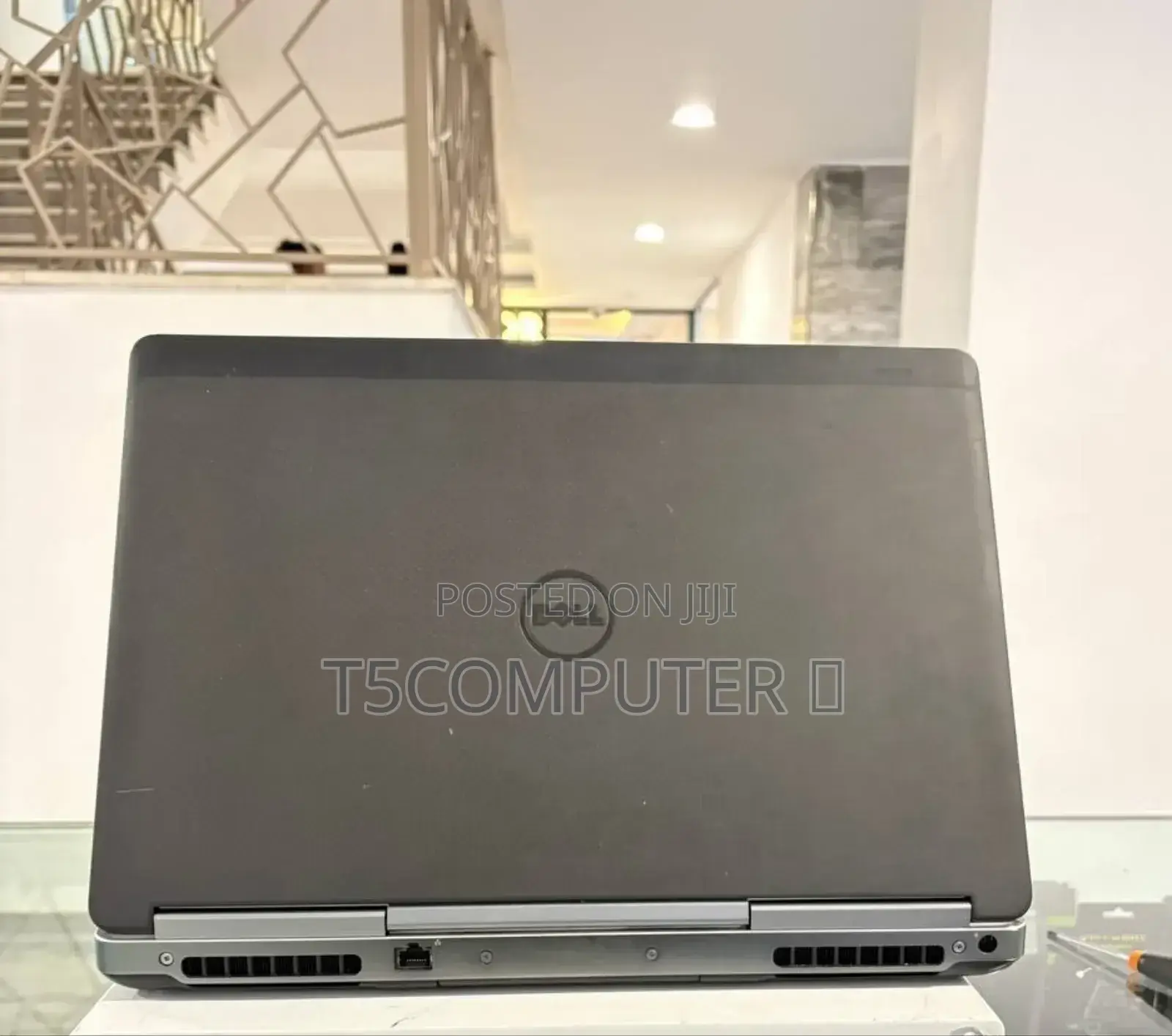 New Laptop Dell Precision 7520 16GB Intel Core I7 SSD 512GB