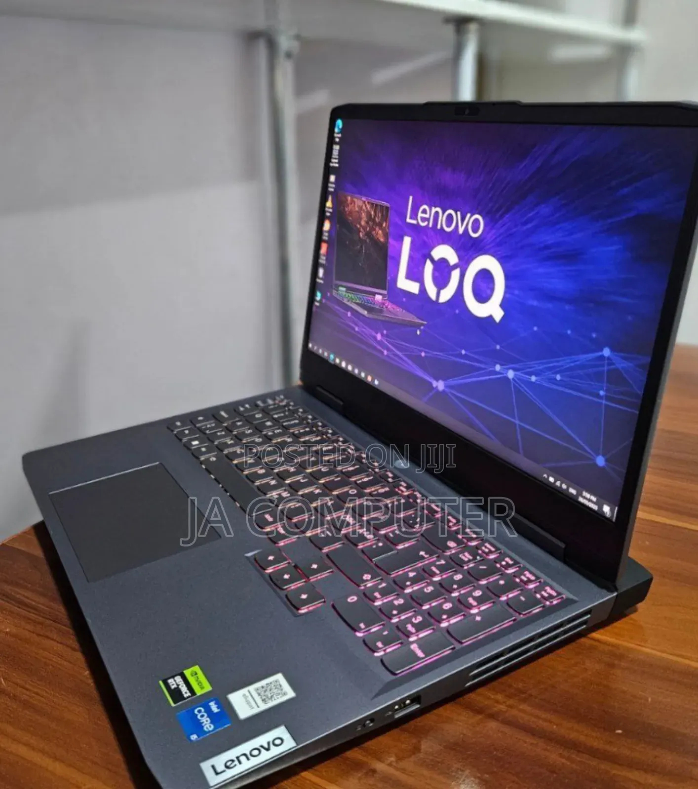 New Laptop Lenovo LOQ 15IRH8 16GB Intel Core I5 SSD 512GB