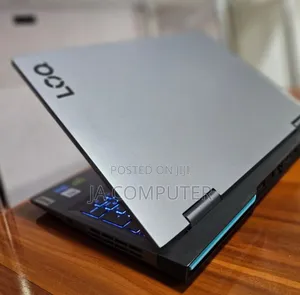 New Laptop Lenovo LOQ 15IRH8 16GB Intel Core I5 SSD 512GB
