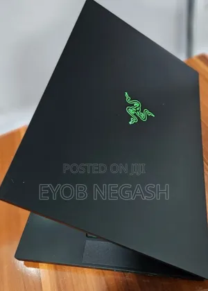 Photo - New Laptop Razer Blade 16GB Intel Core I7 SSD 512GB