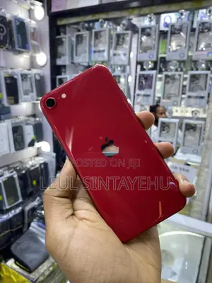 Photo - Apple iPhone SE (2020) 64 GB Red