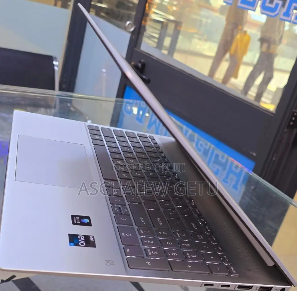 New Laptop HP Pavilion 15 16GB Intel Core I7 SSD 1T