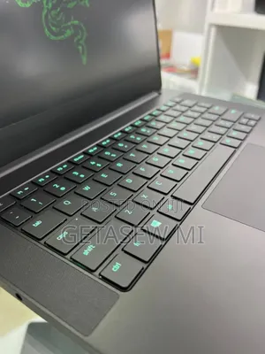 New Laptop Razer Blade Pro 16GB AMD Ryzen 9 SSD 1T
