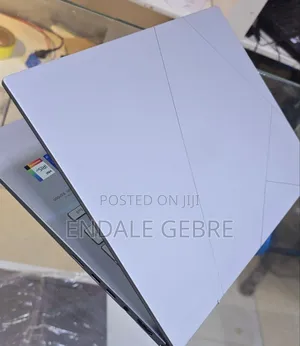 Photo - New Laptop Asus ZenBook 13 UX331UN 16GB Intel Core I7 SSD 1T