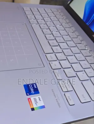 New Laptop Asus ZenBook 13 UX331UN 16GB Intel Core I7 SSD 1T