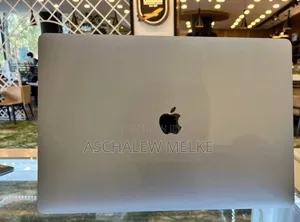 New Laptop Apple MacBook Pro 2018 32GB Intel Core I9 SSD 512GB