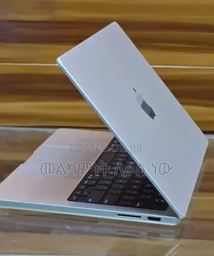 New Laptop Apple MacBook Pro 2023 M3 14-Inch 8GB Apple M3 SSD 512GB