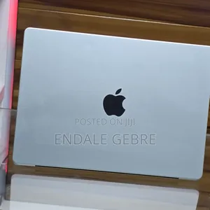 New Laptop Apple MacBook Pro 2023 M3 14-Inch 8GB Apple M3 SSD 512GB