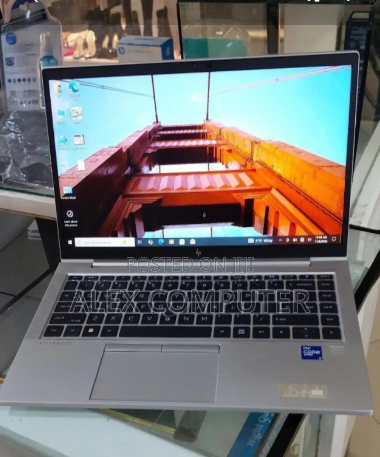 New Laptop HP EliteBook 840 G8 16GB Intel Core I7 SSD 512GB