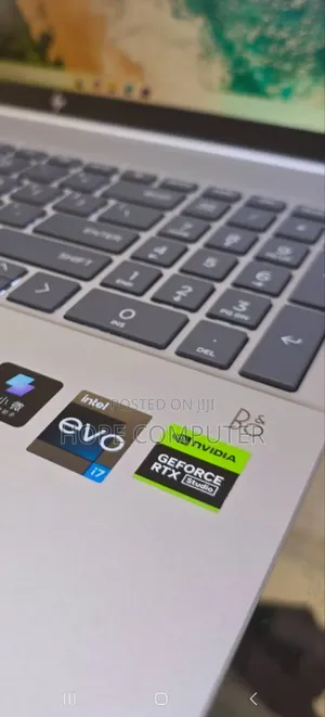 Photo - New Laptop HP Pavilion 15 16GB Intel Core I7 SSD 1T