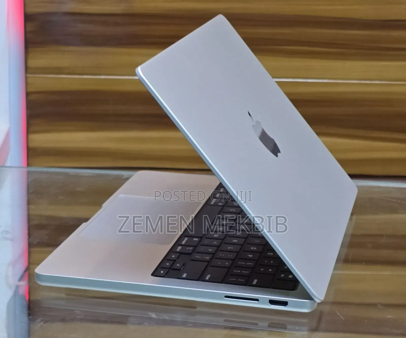 New Laptop Apple MacBook Pro 2023 M3 Pro 14-Inch 16GB SSD 512GB