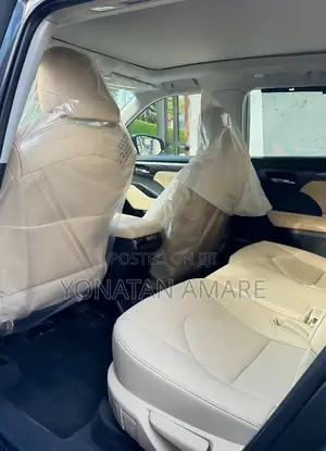 New Toyota Highlander Hybrid 2024 White