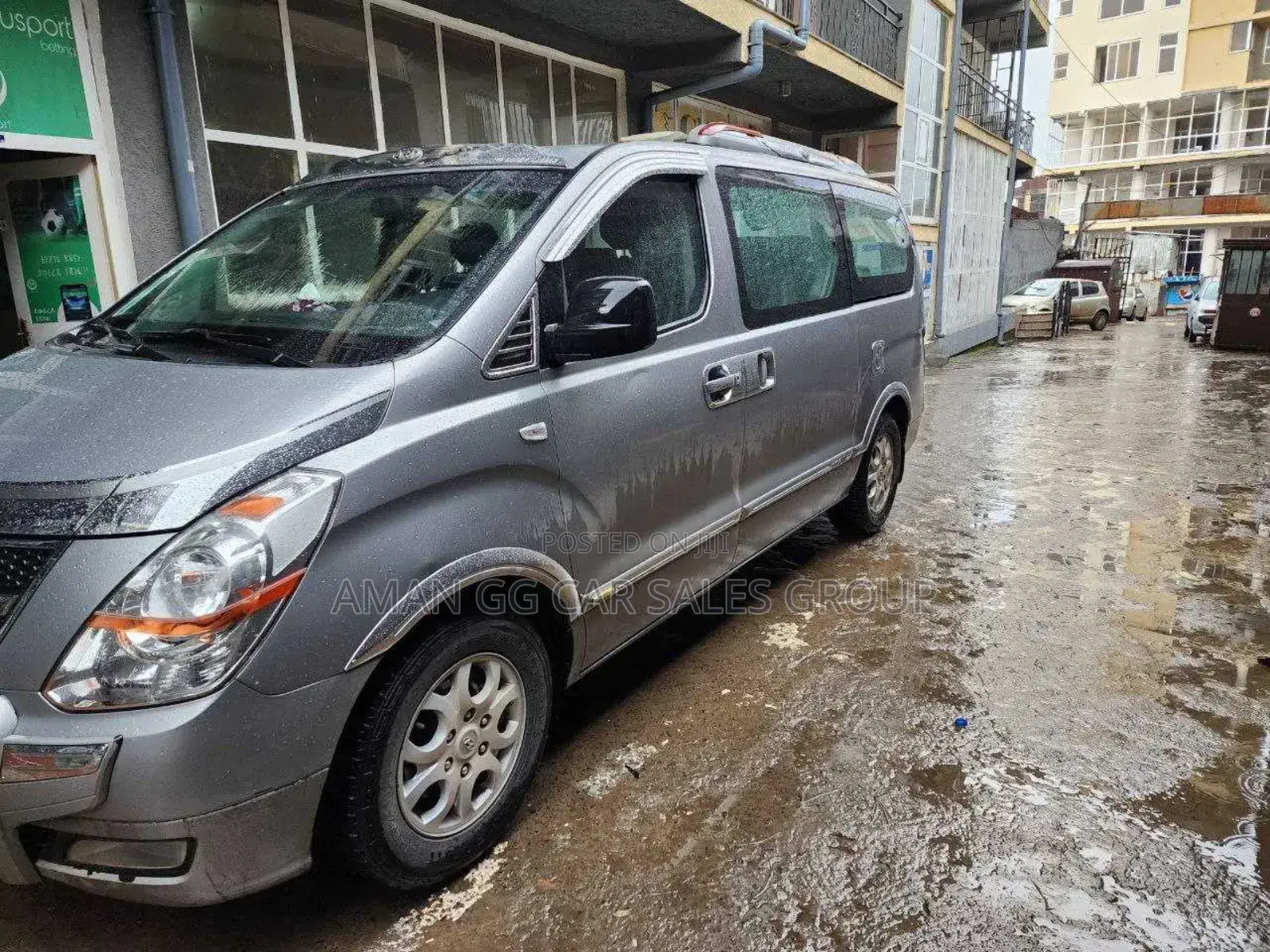 Hyundai Starex 2012 Silver