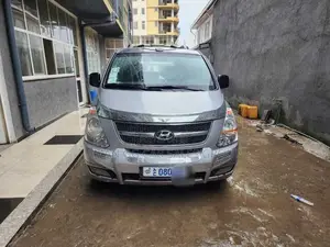 Hyundai Starex 2012 Silver