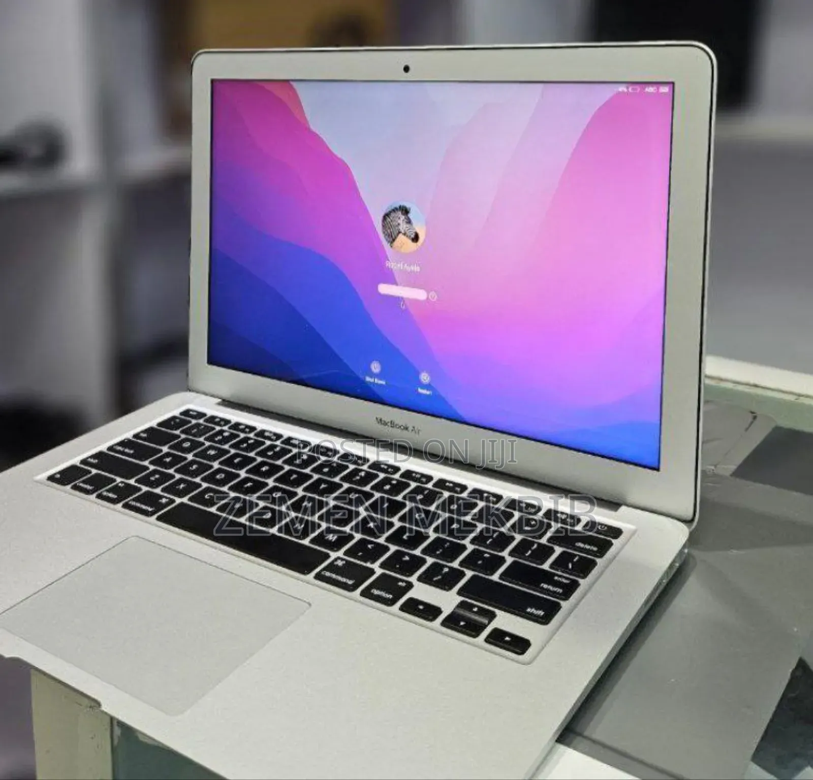 New Laptop Apple MacBook Air 2017 8GB Intel Core I5 SSD 128GB