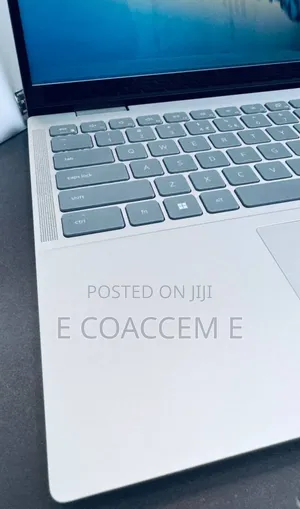 New Laptop Dell 8GB AMD Ryzen 5 SSD 512GB