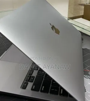 New Laptop Apple MacBook Pro M1 8GB Apple M1 SSD 256GB