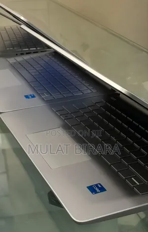 Photo - New Laptop HP Stream Notebook 18GB Intel Xeon SSD 512GB