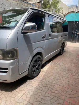 Toyota HiAce 2007 Silver