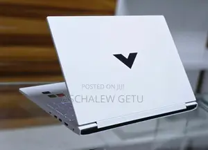 New Laptop HP Victus 15 16GB AMD Ryzen 7 SSD 1T