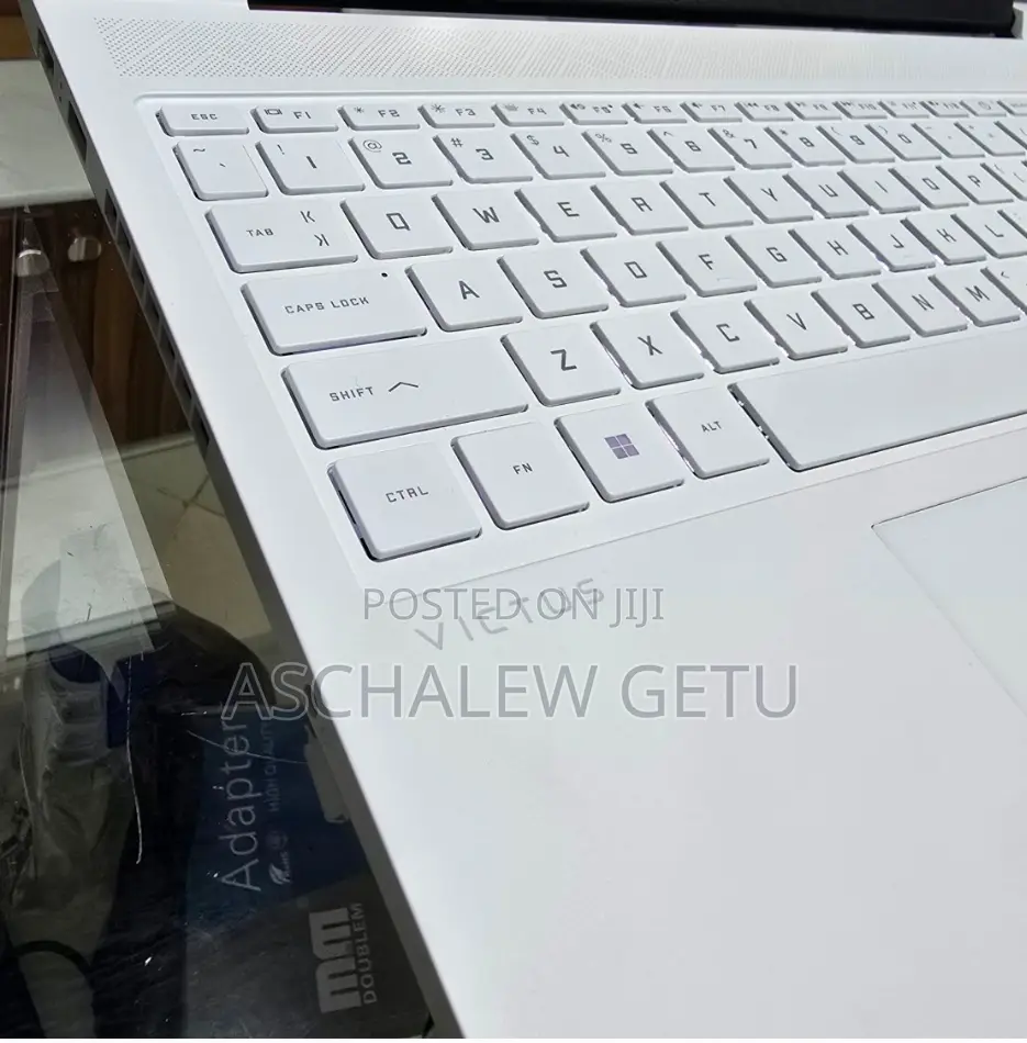 New Laptop HP Victus 15 16GB AMD Ryzen 7 SSD 1T