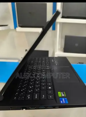 New Laptop Acer Nitro 17 16GB Intel Core I7 SSD 1T