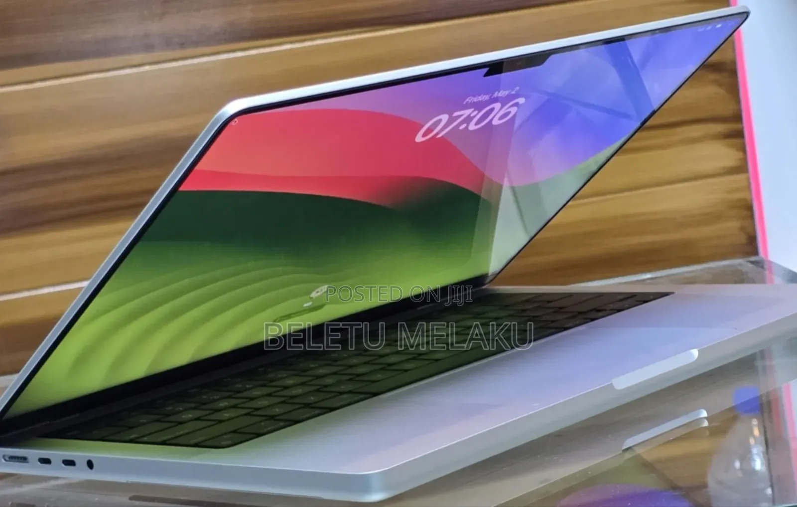 New Laptop Apple MacBook Pro 2023 M3 14-Inch 8GB Apple M3 SSD 512GB