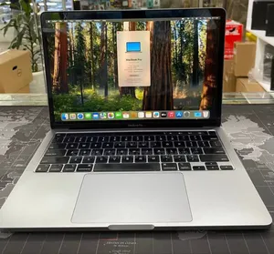 New Laptop Apple MacBook Pro M1 8GB Apple M1 Pro SSD 256GB