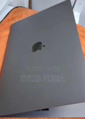 Photo - New Laptop Apple MacBook Pro 2017 16GB Intel Core I5 SSD 256GB
