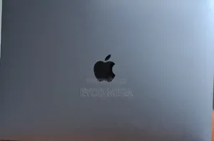 New Laptop Apple MacBook Pro 2017 16GB Intel Core I5 SSD 256GB