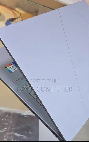 New Laptop Asus ZenBook UX31E 16GB Intel Core I7 SSD 1T