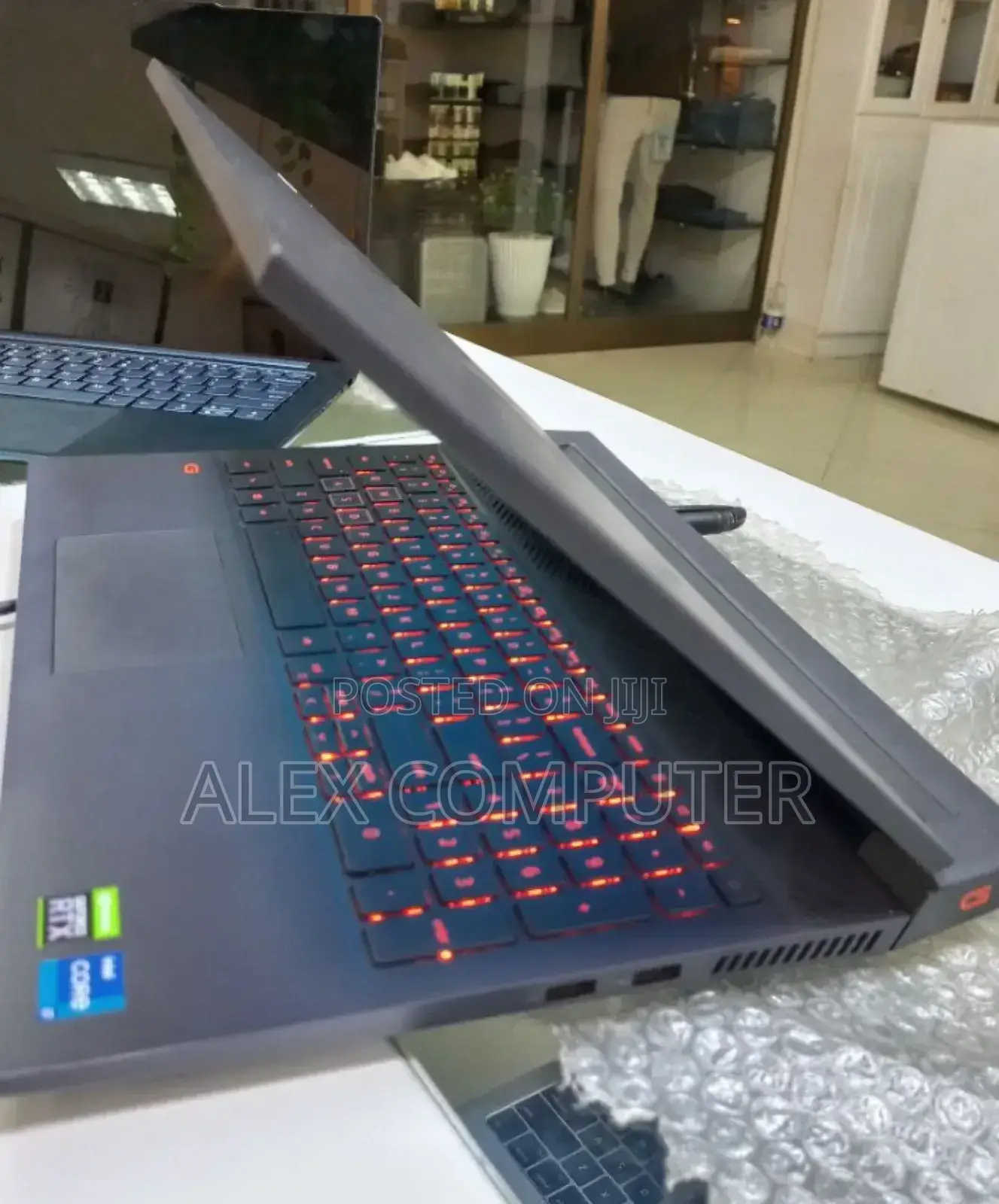 New Laptop Dell G15 5535 16GB Intel Core I7 SSD 512GB