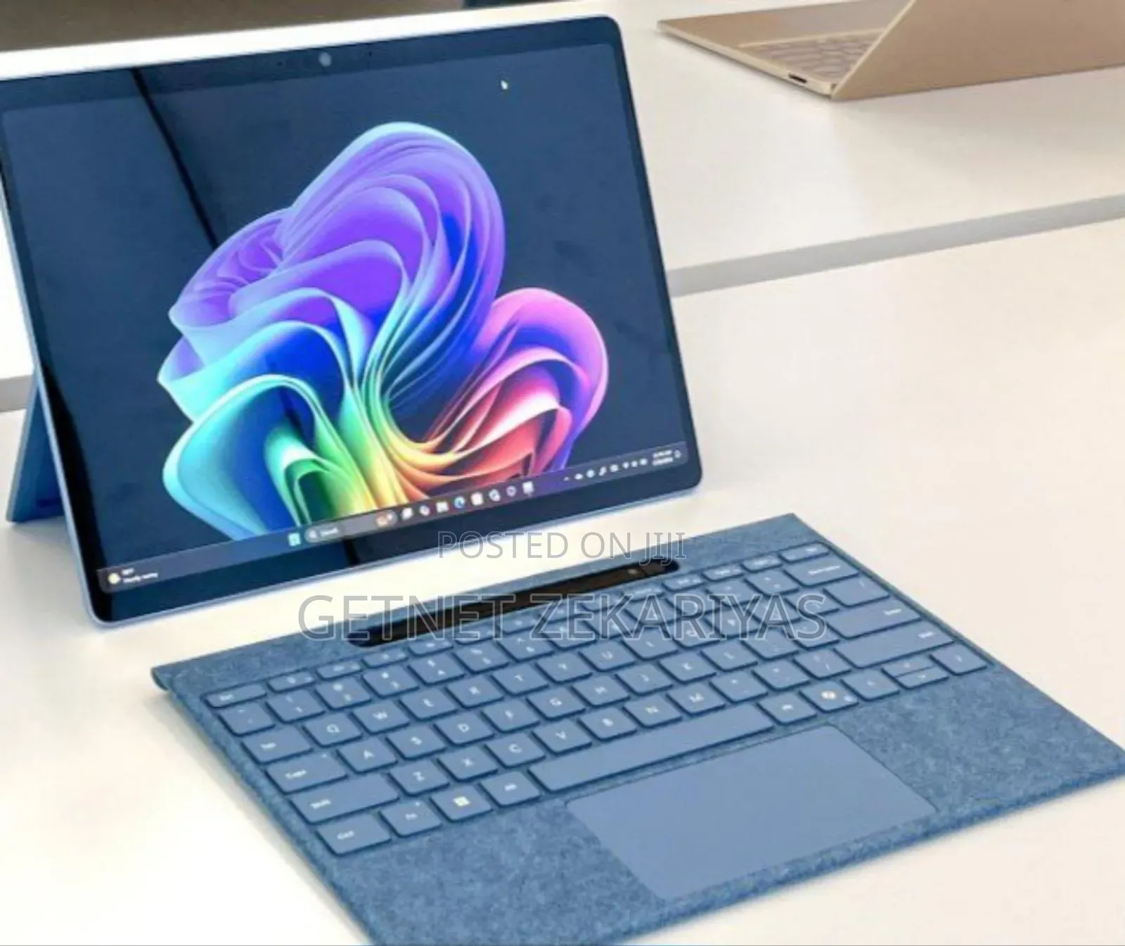 New Microsoft Surface Pro 11th Edition, a Copilot+ PC 16GB SSD 512GB
