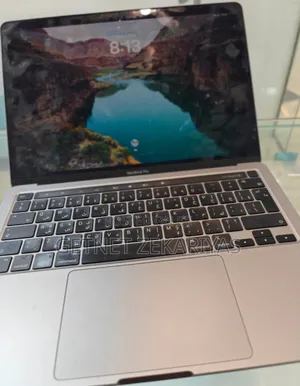 New Laptop Apple MacBook Pro 2022 M2 8GB Apple M2 SSD 256GB