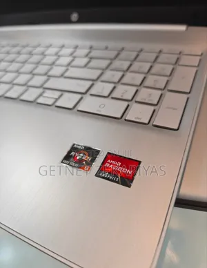 New Laptop HP Stream Notebook 8GB AMD Ryzen 5 SSD 512GB