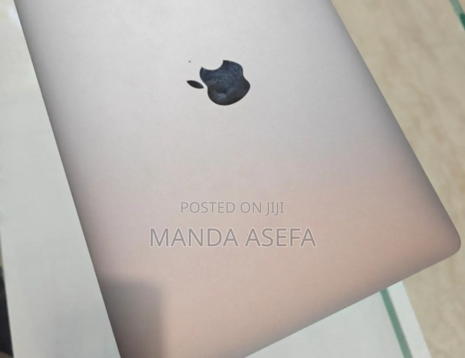 New Laptop Apple MacBook Pro 8GB Apple M2 SSD 256GB