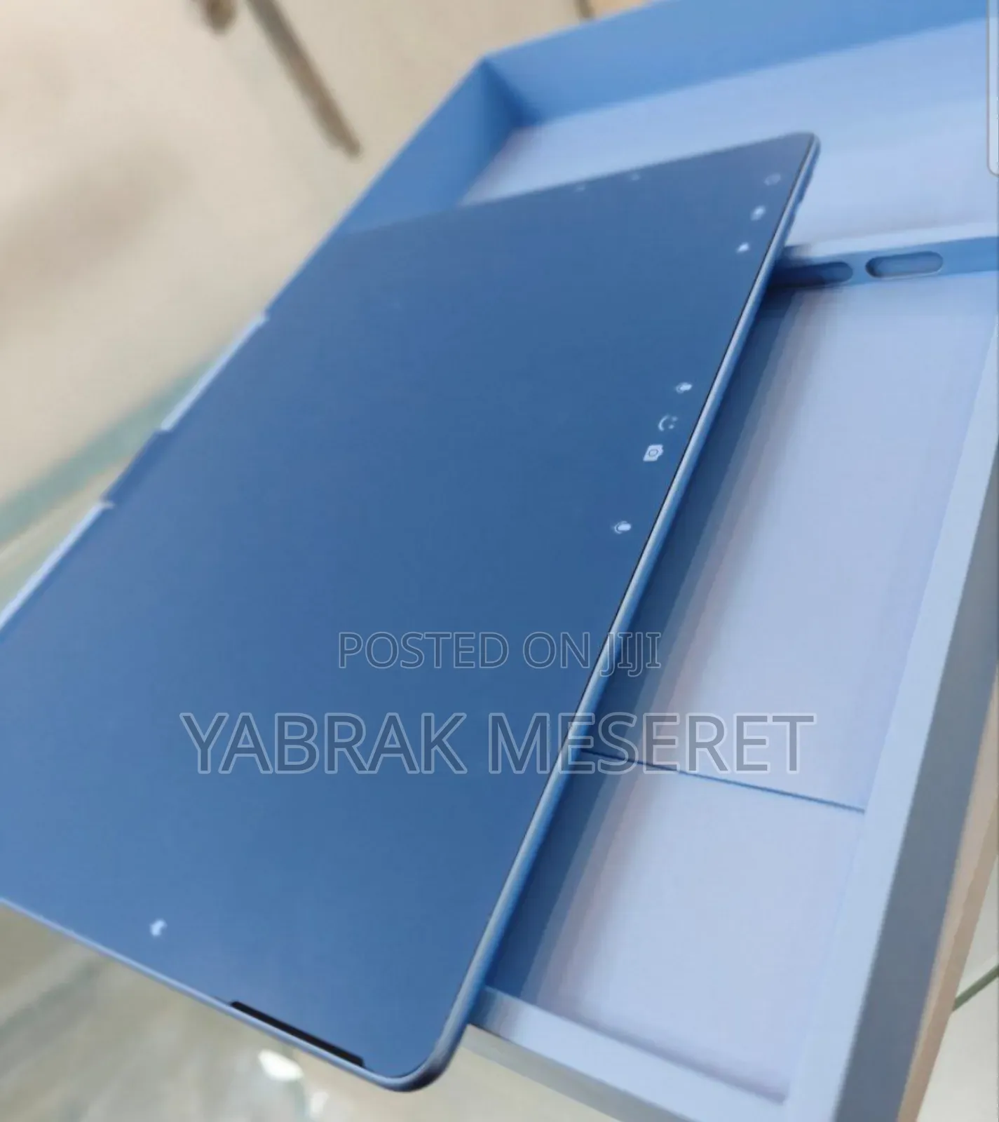 New Microsoft Surface Pro 11th Edition, a Copilot+ PC 16GB SSD 512GB