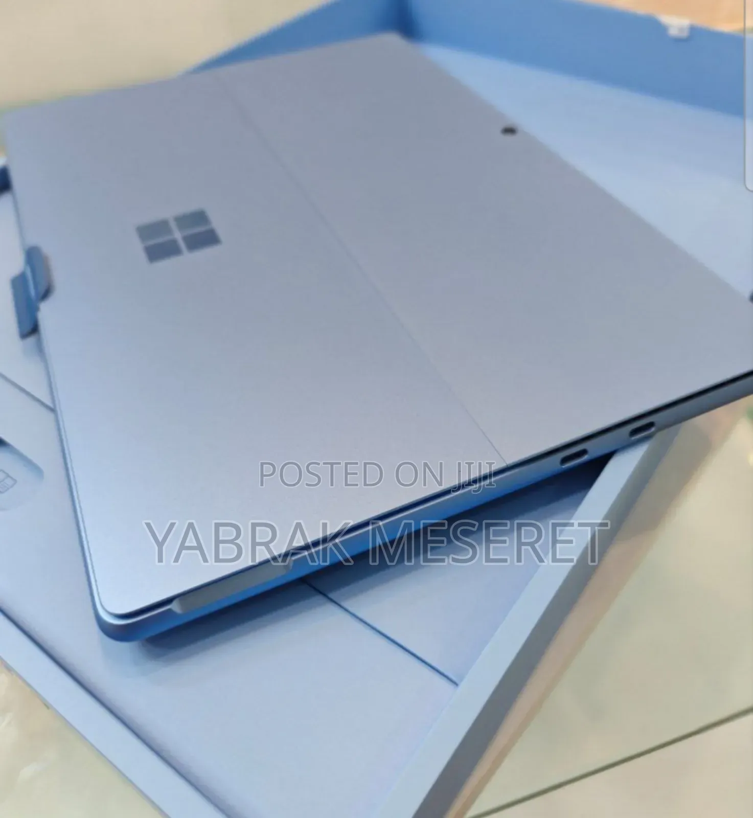 New Microsoft Surface Pro 11th Edition, a Copilot+ PC 16GB SSD 512GB