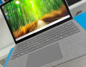 New Laptop Microsoft Surface 16GB Intel Core I7 SSD 512GB