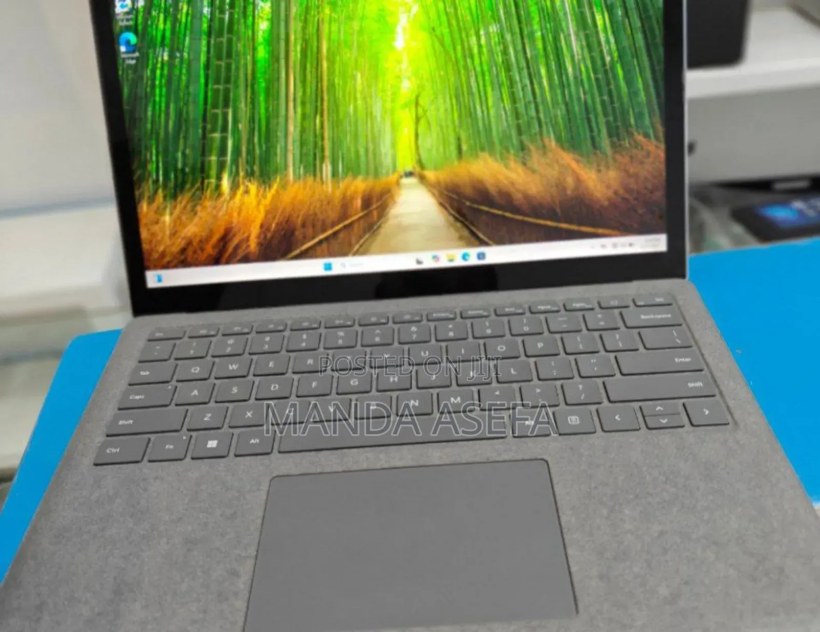 New Laptop Microsoft Surface 16GB Intel Core I7 SSD 512GB