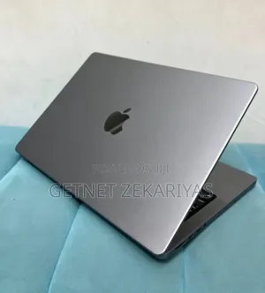 New Laptop Apple MacBook Pro M1 16GB Apple M1 Pro SSD 1T