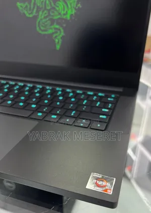 New Laptop Razer Blade 16GB AMD Ryzen 9 SSD 1T