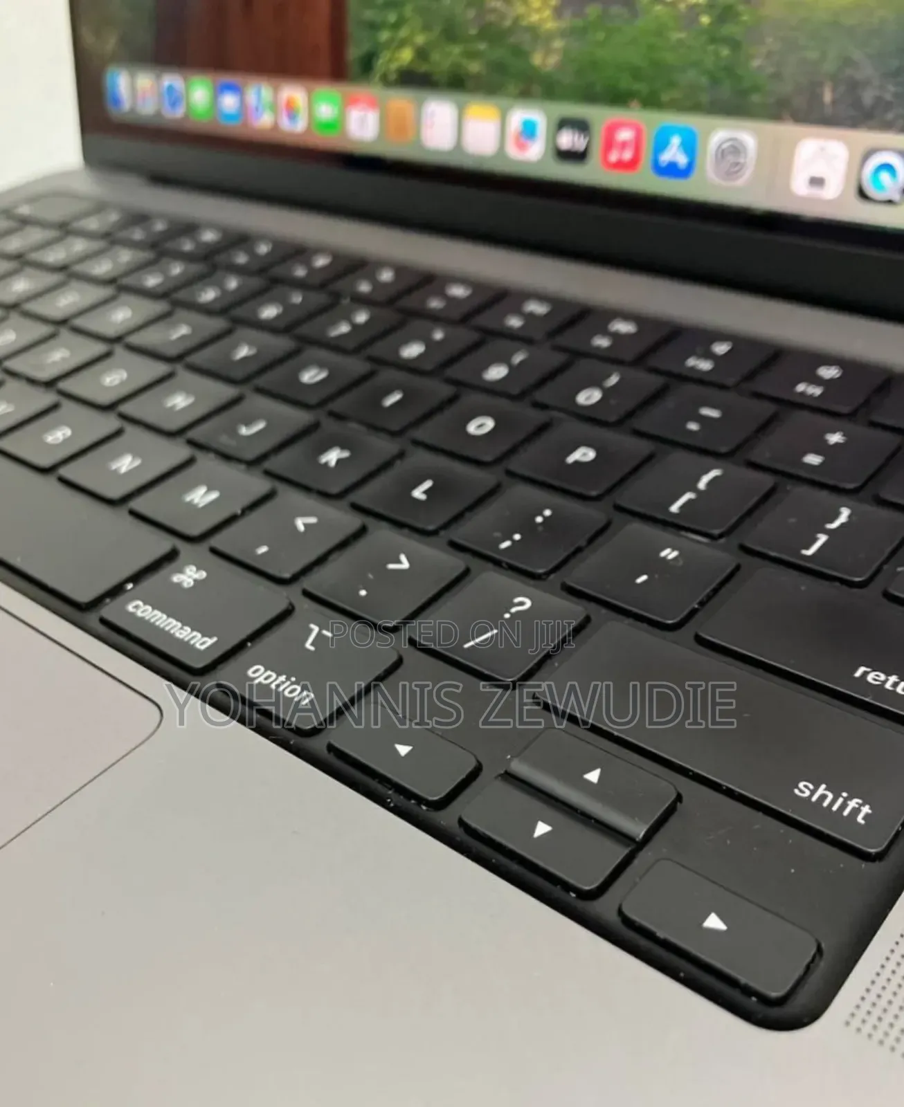 New Laptop Apple MacBook Pro M1 16GB Apple M1 Pro SSD 1T