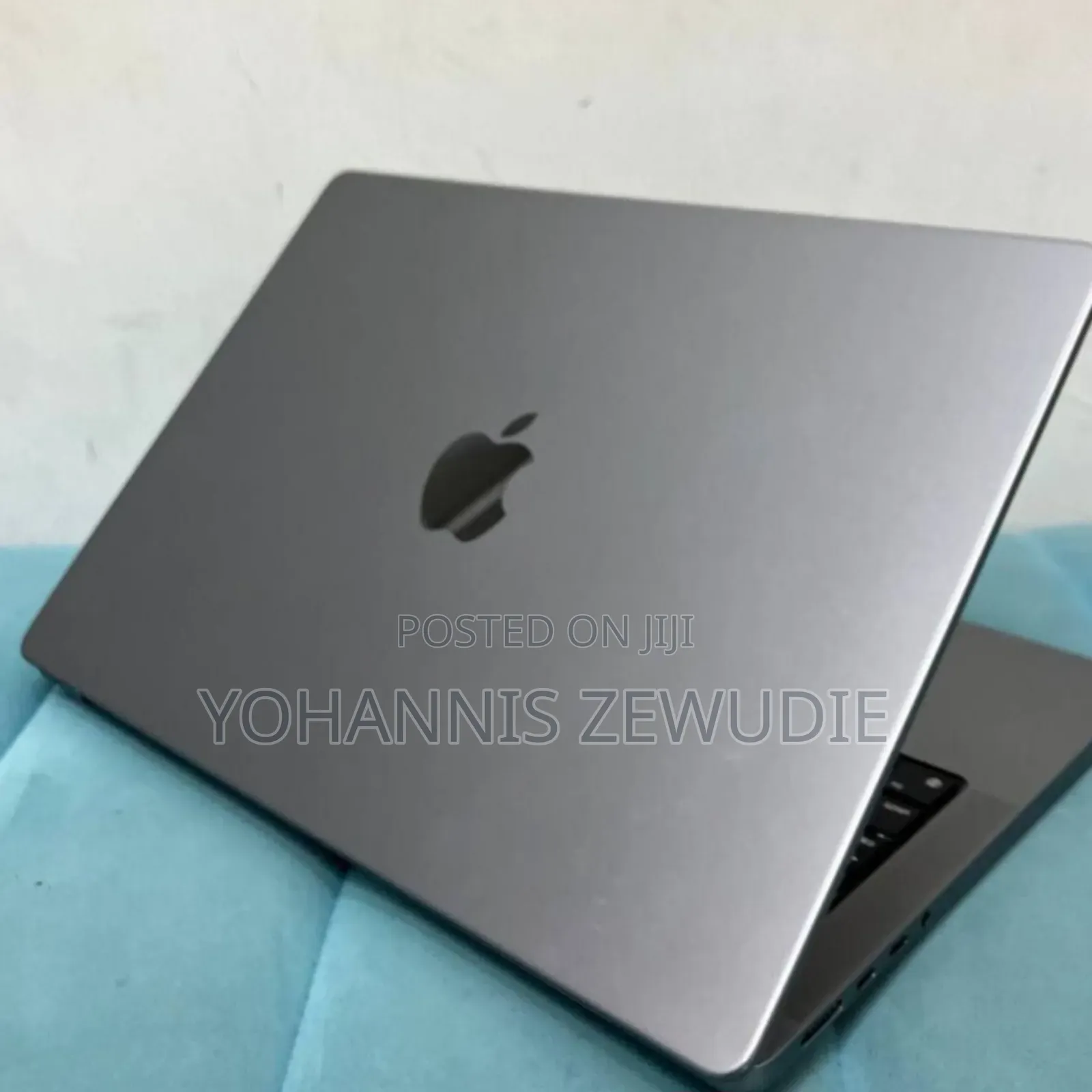 New Laptop Apple MacBook Pro M1 16GB Apple M1 Pro SSD 1T