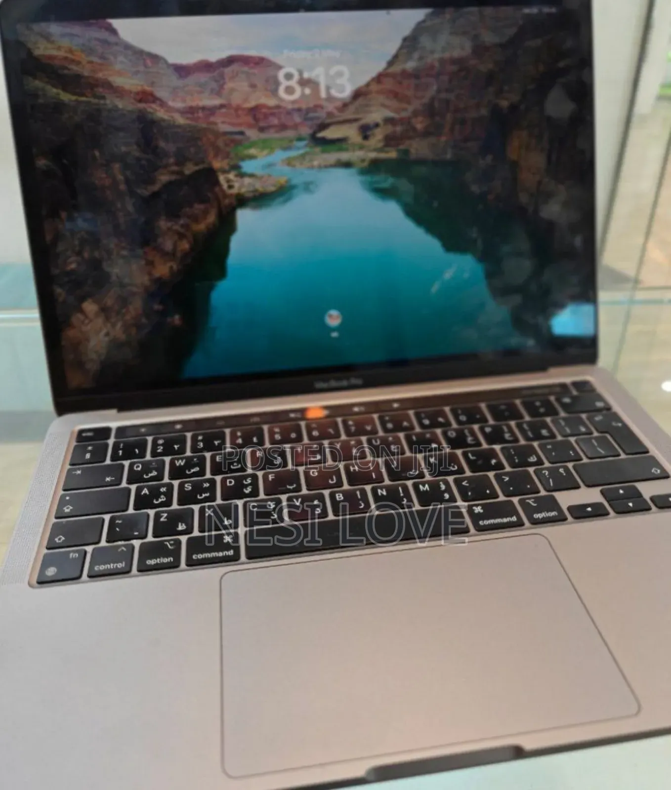 New Laptop Apple MacBook Pro 2022 M2 8GB SSD 256GB
